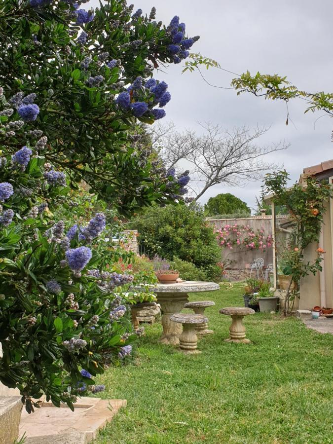 Pause Couleur Lavandula Roussas Dış mekan fotoğraf