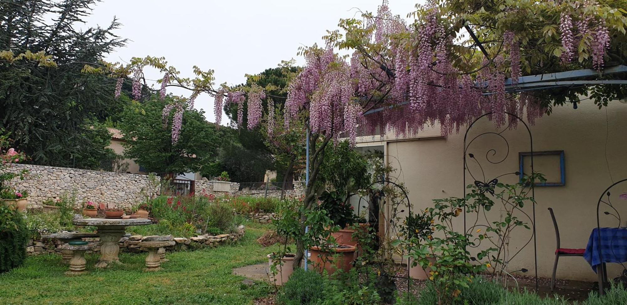 Pause Couleur Lavandula Roussas Dış mekan fotoğraf